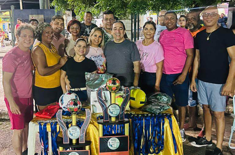Quilombellas vence Campeonato Agora que São Elas, promovido pela Prefeitura