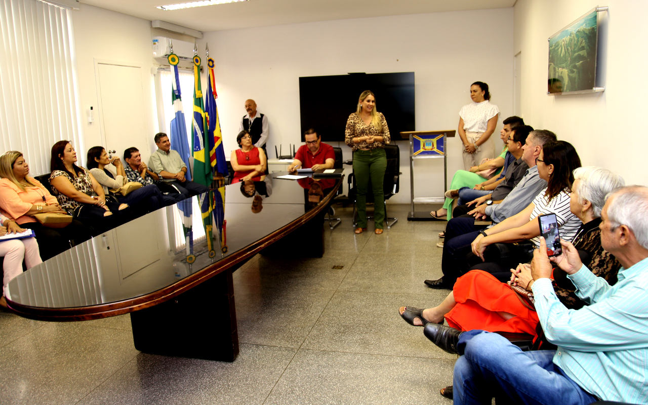 Prefeitura empossa membros do Conselho de Defesa dos Direitos da Pessoa Idosa para biênio 2023/2025