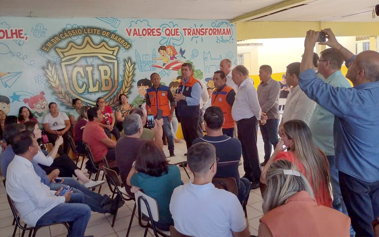 Governador se solidariza com corumbaenses e assegura apoio para minimizar estragos da ventania