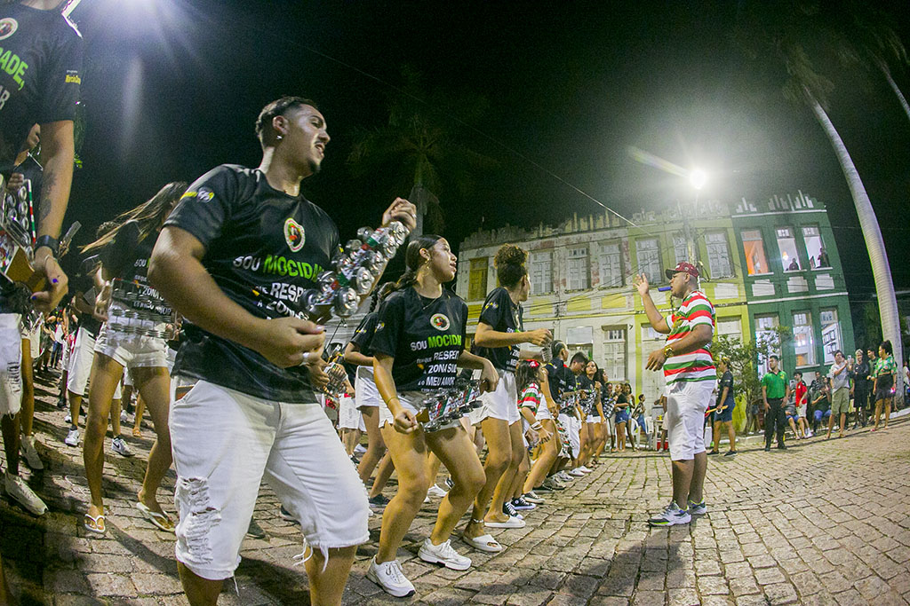  Carnaval 2023: 1ª noite de desfile de escolas de samba é atração de hoje em Corumbá