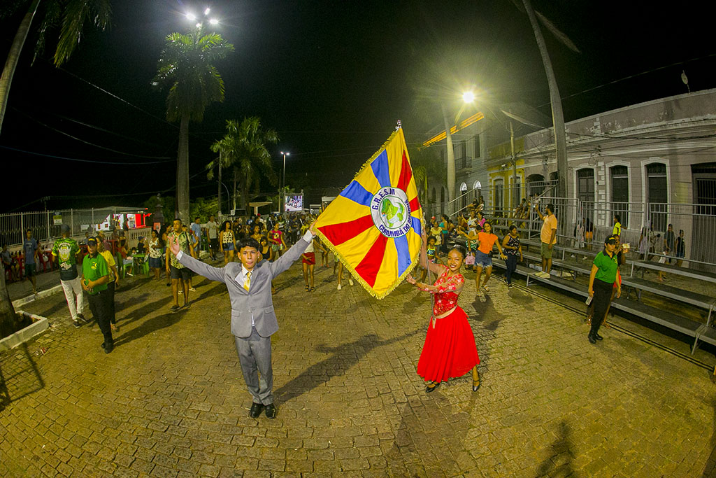 Terça de Carnaval tem desfile da Corumbá do Amanhã e show do Kamisa 10