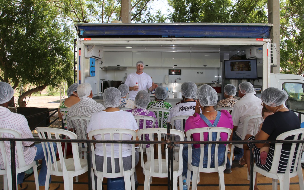 Produtores dos assentamentos de Corumbá participam dos cursos do programa Rota Rural