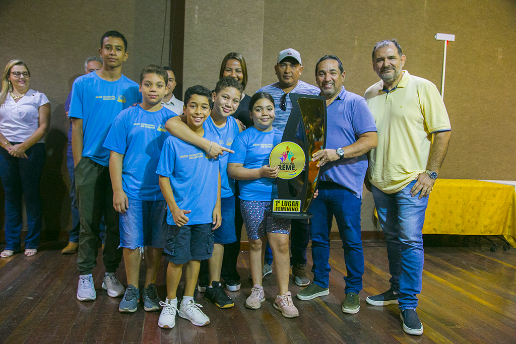 Prefeitura premia campeões da 33ª edição dos Jogos da Rede Municipal de Ensino
