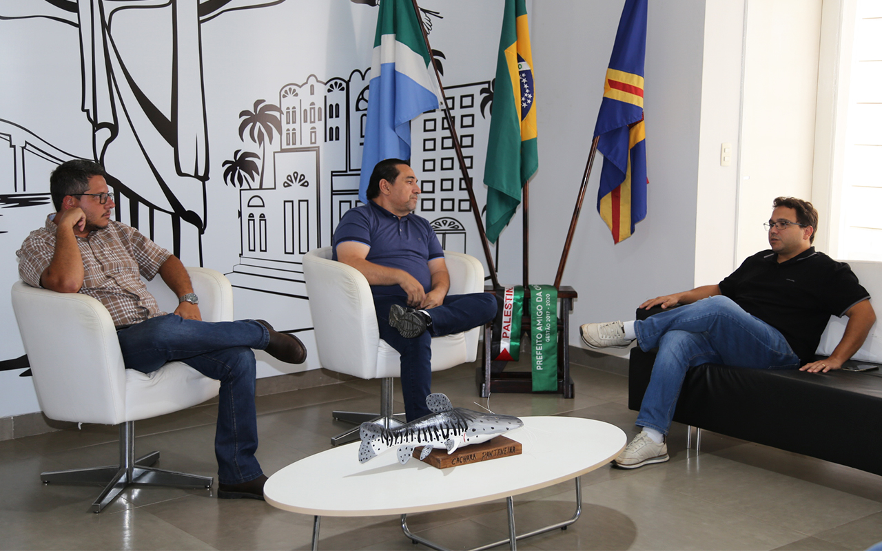 Prefeito discute projetos com deputado estadual Pedrossian Neto