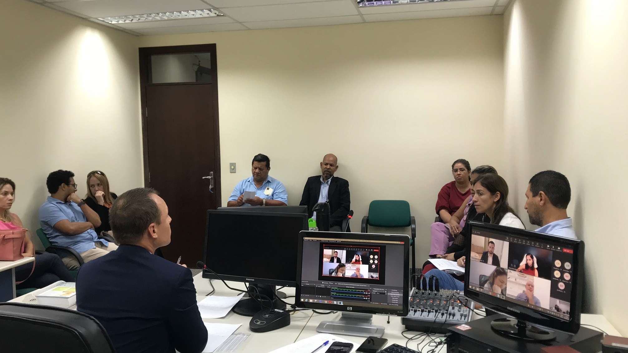 Comitê Regional da Saúde de Corumbá se reúne com especialistas do Estado