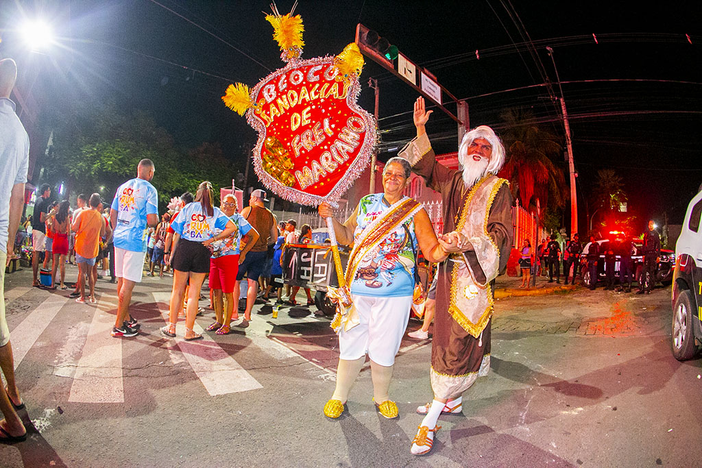 Sandálias de Frei Mariano completa 18 anos reforçando a tradição do carnaval corumbaense