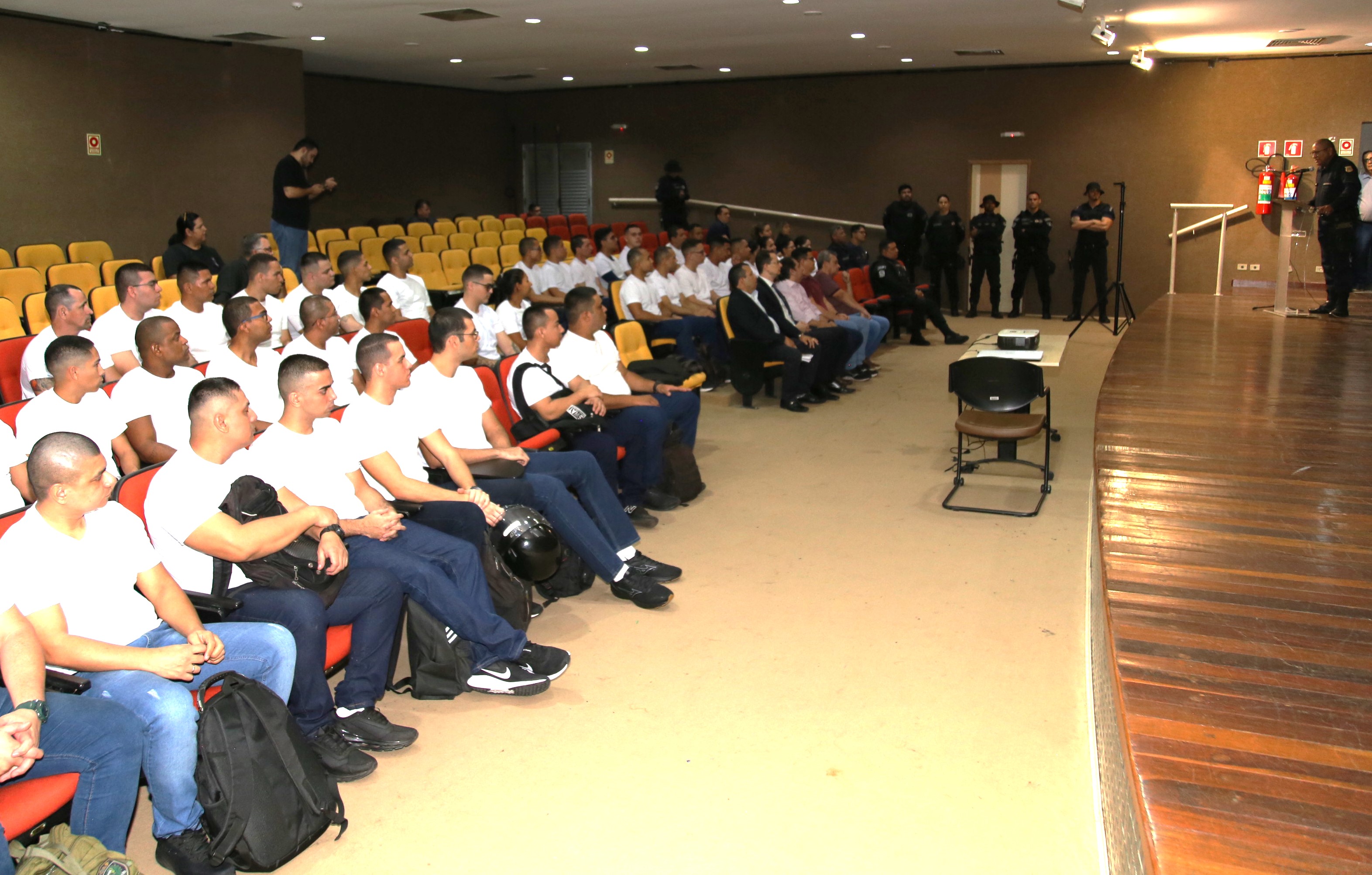 Curso de Formação para novos Guardas Municipais inicia hoje, Dia Nacional da Guarda