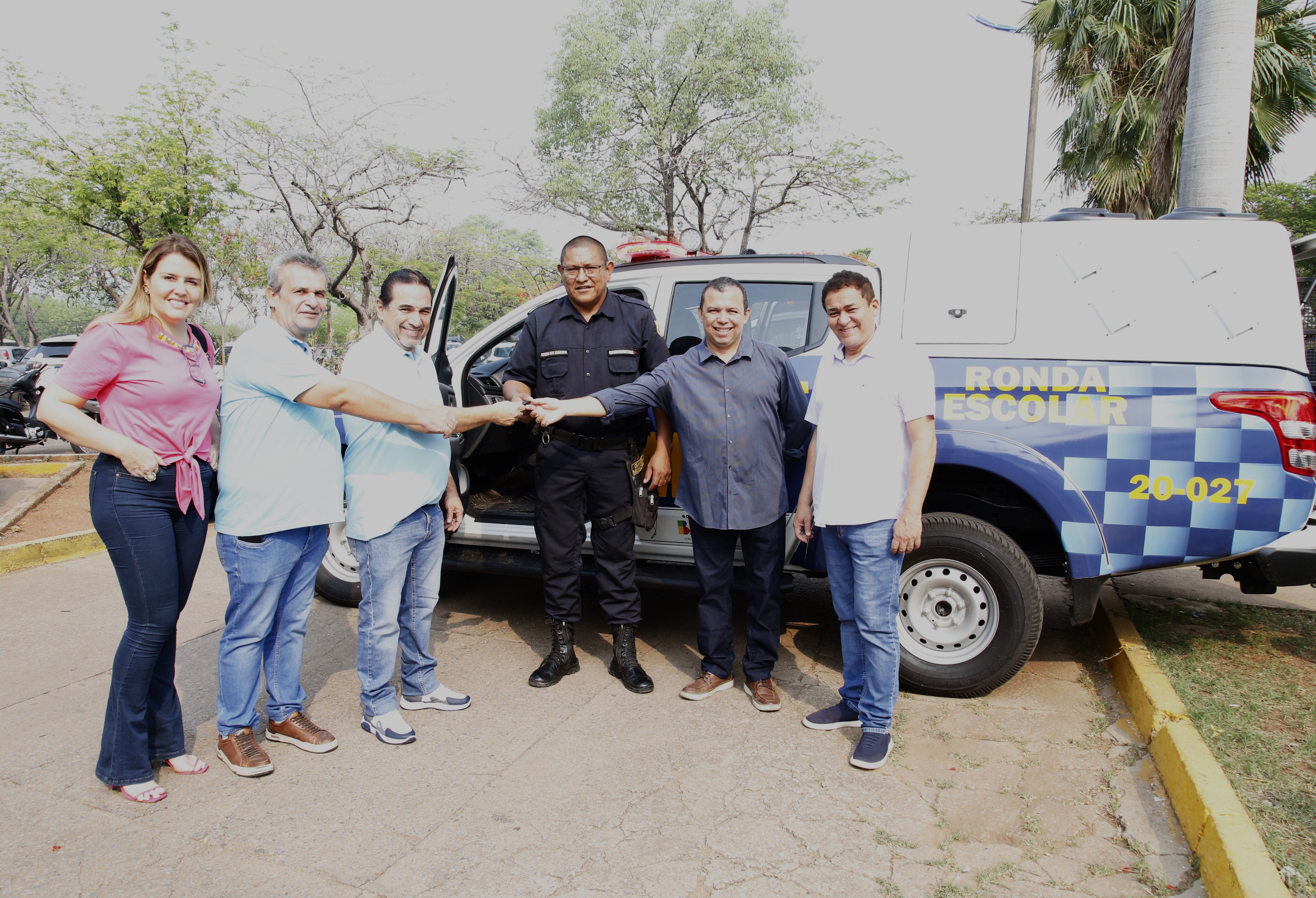 Prefeitura entrega três Pick-UP para Guarda Municipal que serão utilizadas na Ronda Escolar