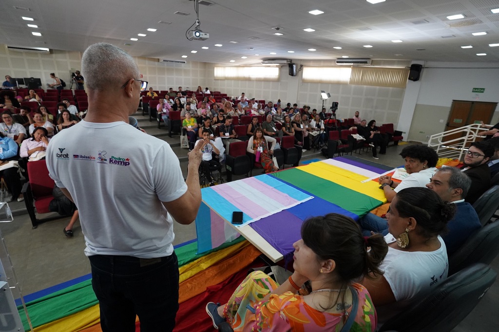Corumbá marca presença na 4ª Conferência Estadual LGBTQIA+ de Mato Grosso do Sul