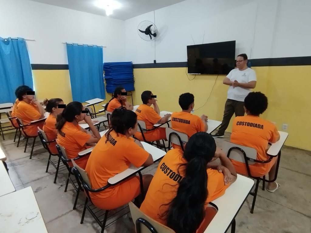 Corumbá leva ações de ressocialização ao sistema penitenciário com exibição de curtas educativos