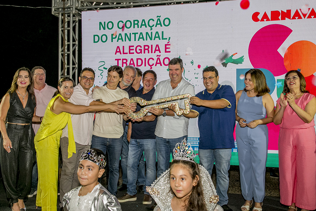 Prefeitura lança Carnaval 2025 destacando parcerias e força popular da folia corumbaense