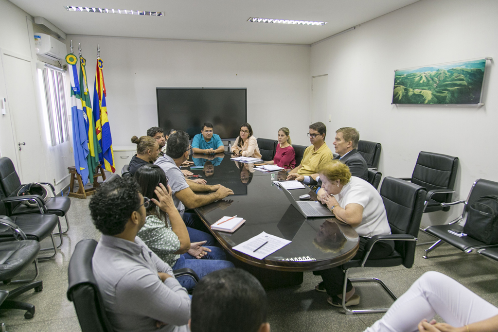 Em reunião com Simted, Prefeitura reafirma compromisso com valorização de servidores