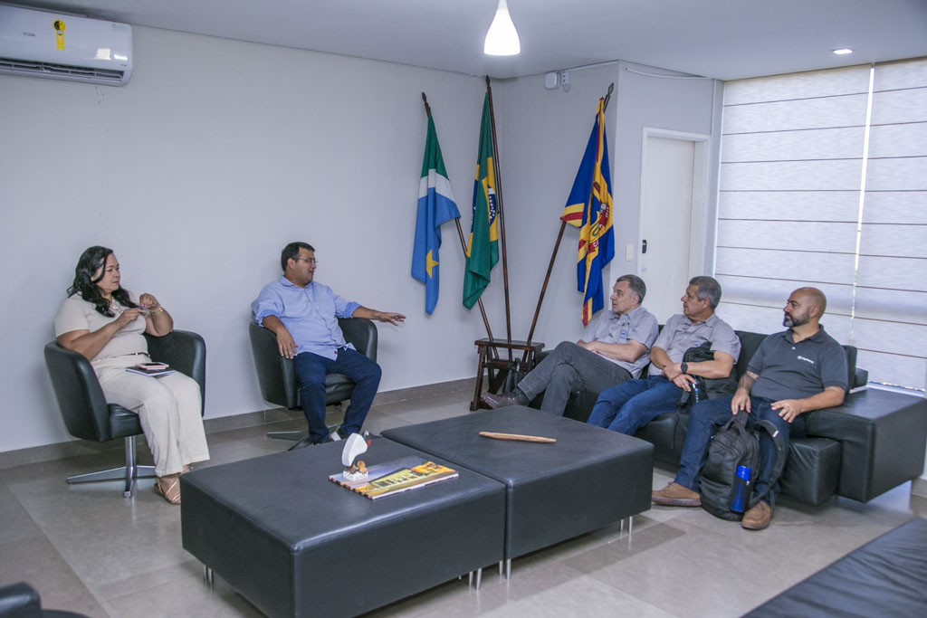 Prefeitura debate impactos e próximos passos para expansão de mineradora