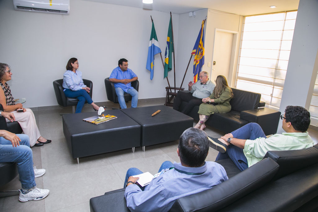 Prefeito recebe deputado federal e reforça parceria por novos investimentos