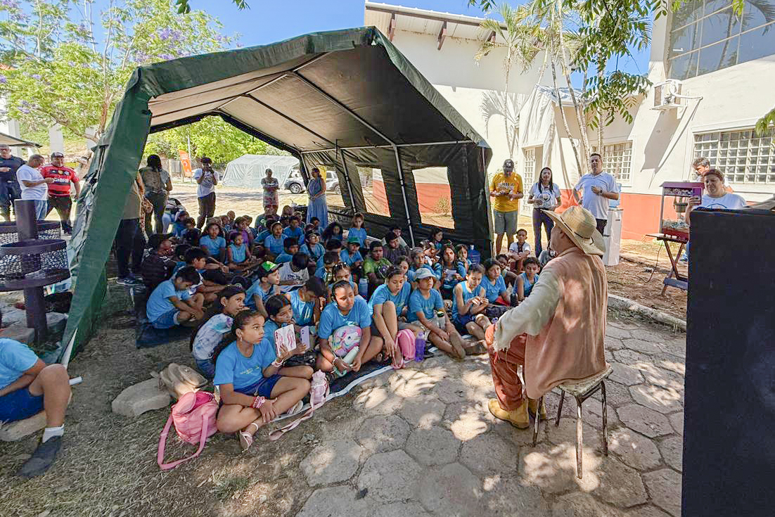 “Entre Pegadas” reforça educação ambiental em Corumbá