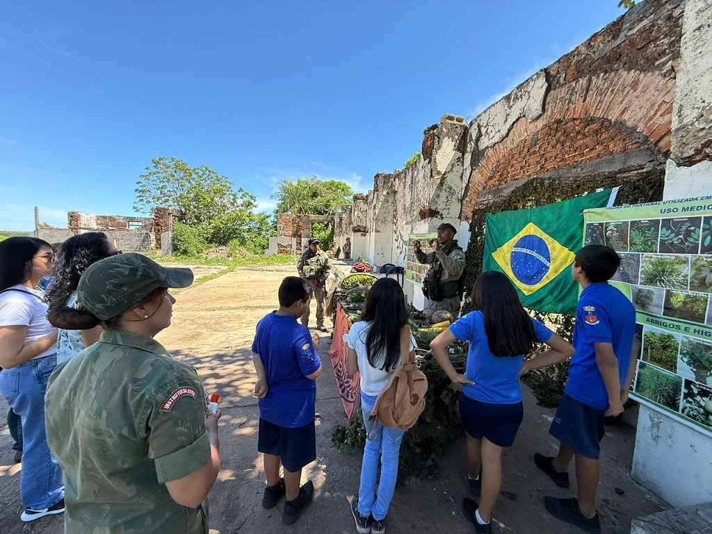 Fundação de Meio Ambiente visita área estratégica militar e avalia potencial ambiental
