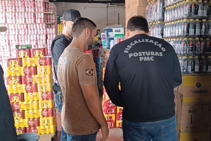 Ação conjunta da Prefeitura e Polícia Civil fiscaliza distribuidoras de bebidas