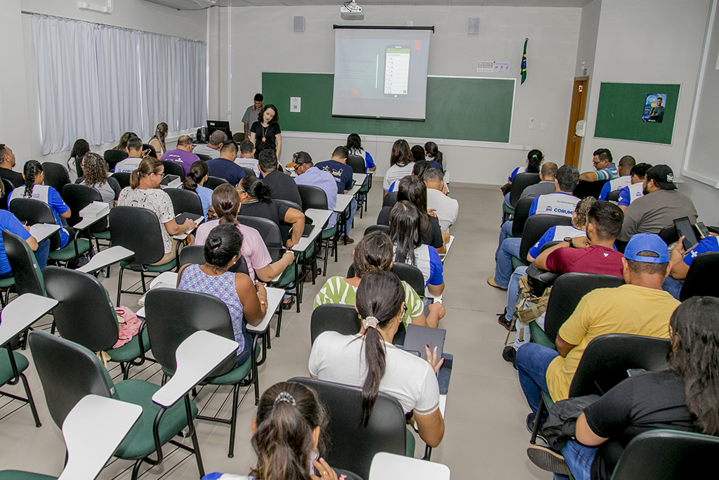 Curso qualifica Agentes Comunitários de Saúde para uso de sistemas de informação  