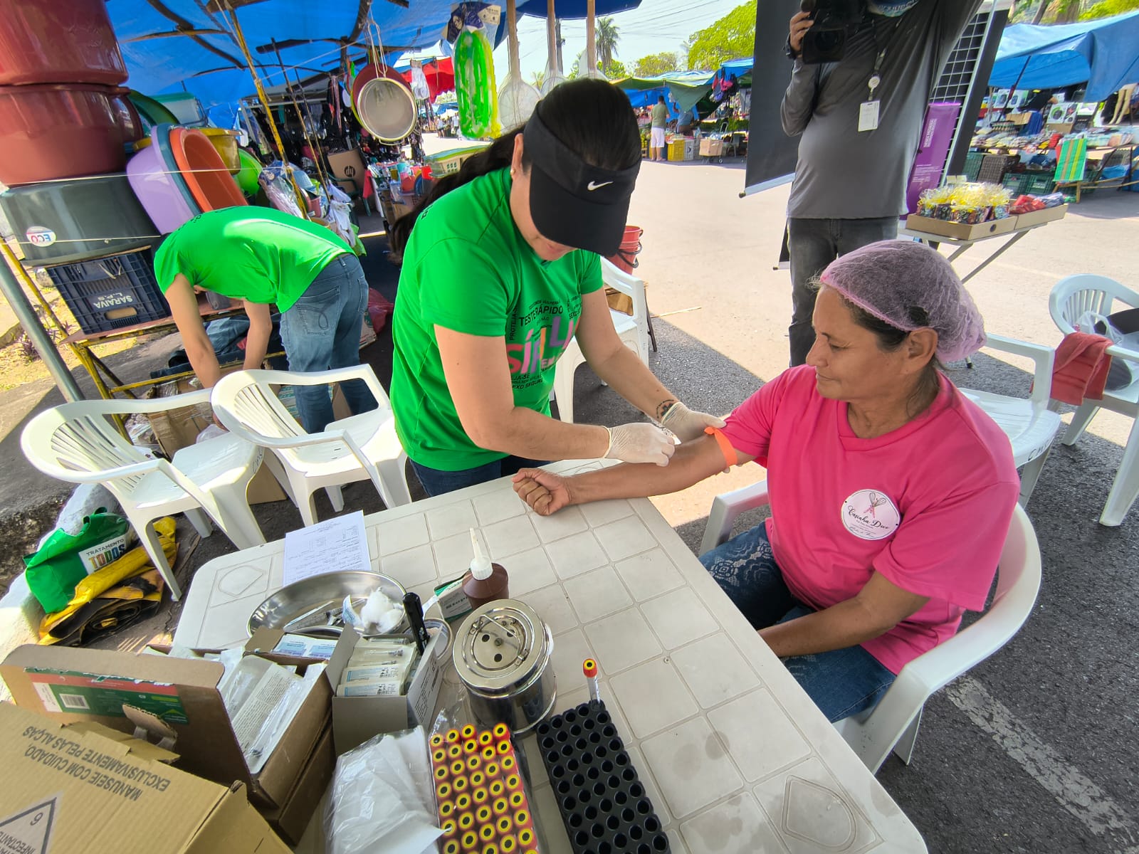 Outubro Verde leva ações de prevenção à Feira Livre