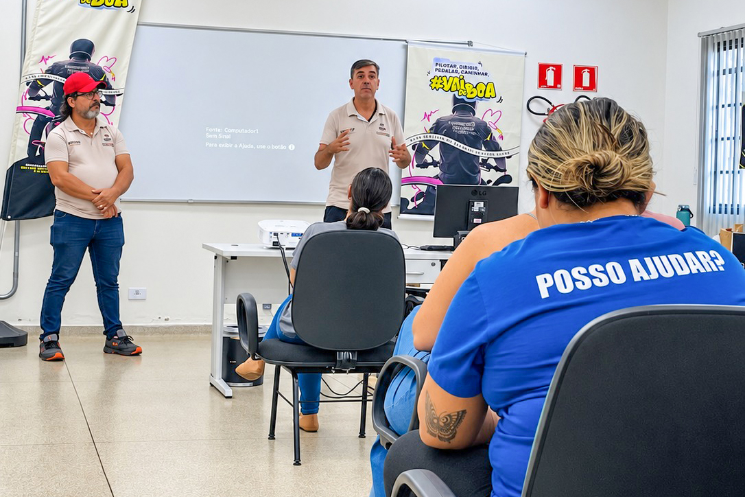 AGETRAT reforça conscientização e segurança durante curso de reciclagem para condutores