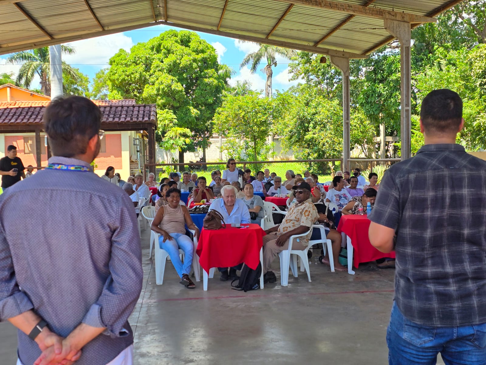 Centro de Convivência do Idoso celebra a Páscoa com almoço especial e culto ecumênico