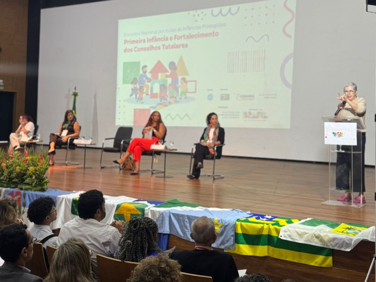 Representantes de Corumbá participam de Encontro Nacional voltado à Proteção da Primeira Infância