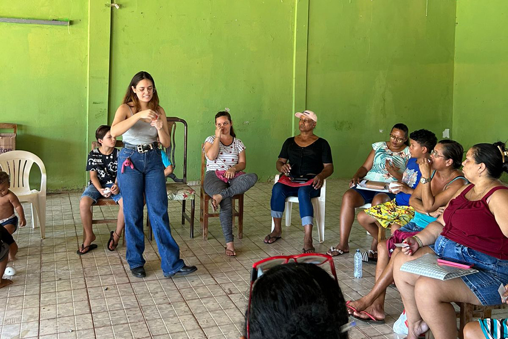 CRAS Albuquerque realiza reunião no Tamarineiro com foco no enfrentamento ao trabalho infantil