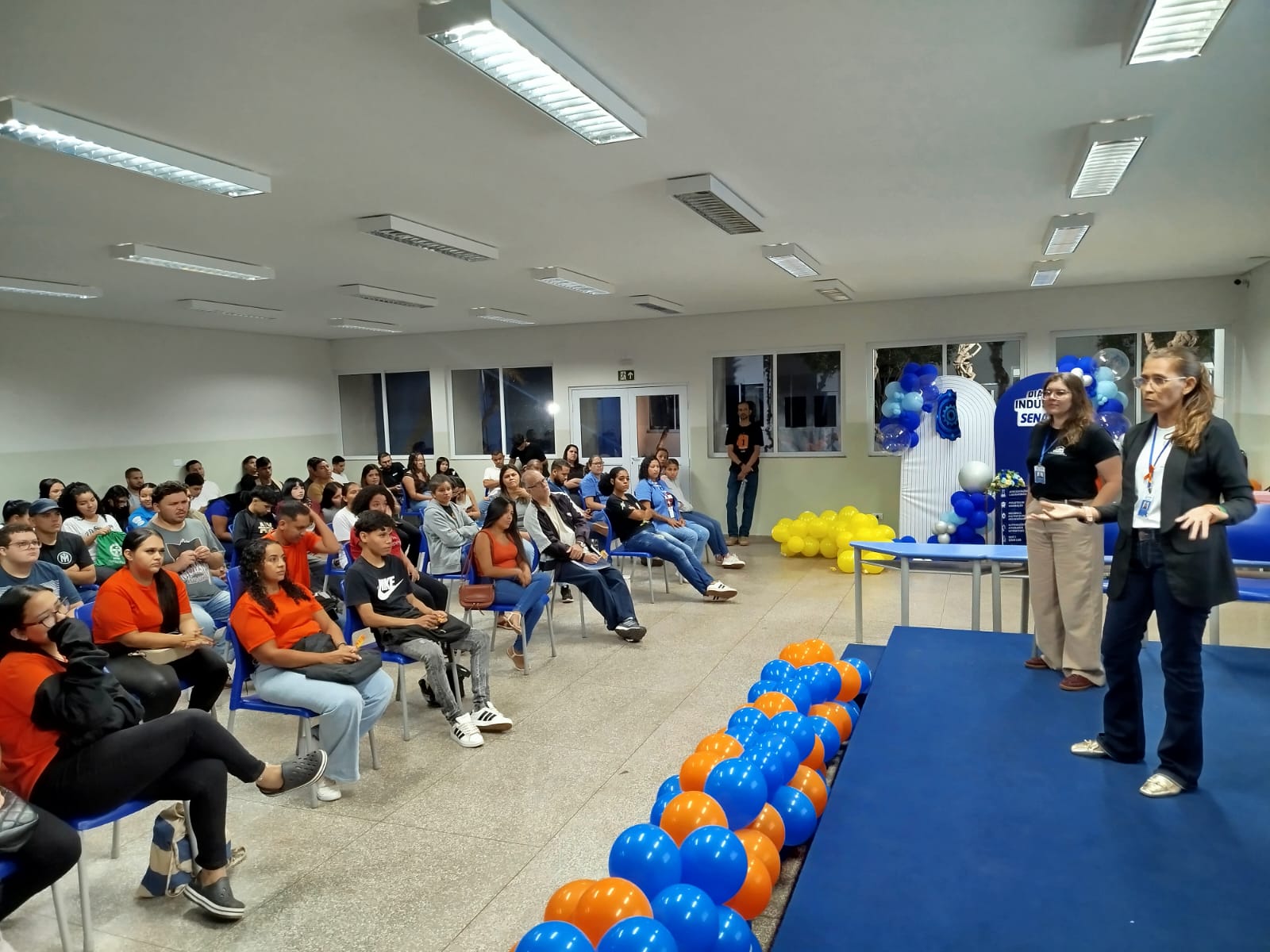 Maio Laranja: equipe do CREAS participa de atividade educativa com estudantes do SENAI