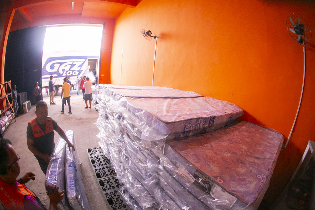 Prefeitura de Corumbá recebe 100 colchões para famílias afetadas por chuvas