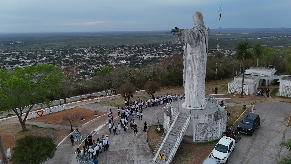Ato no Cristo Rei do Pantanal simboliza compromisso de Corumbá com a Primeira Infância