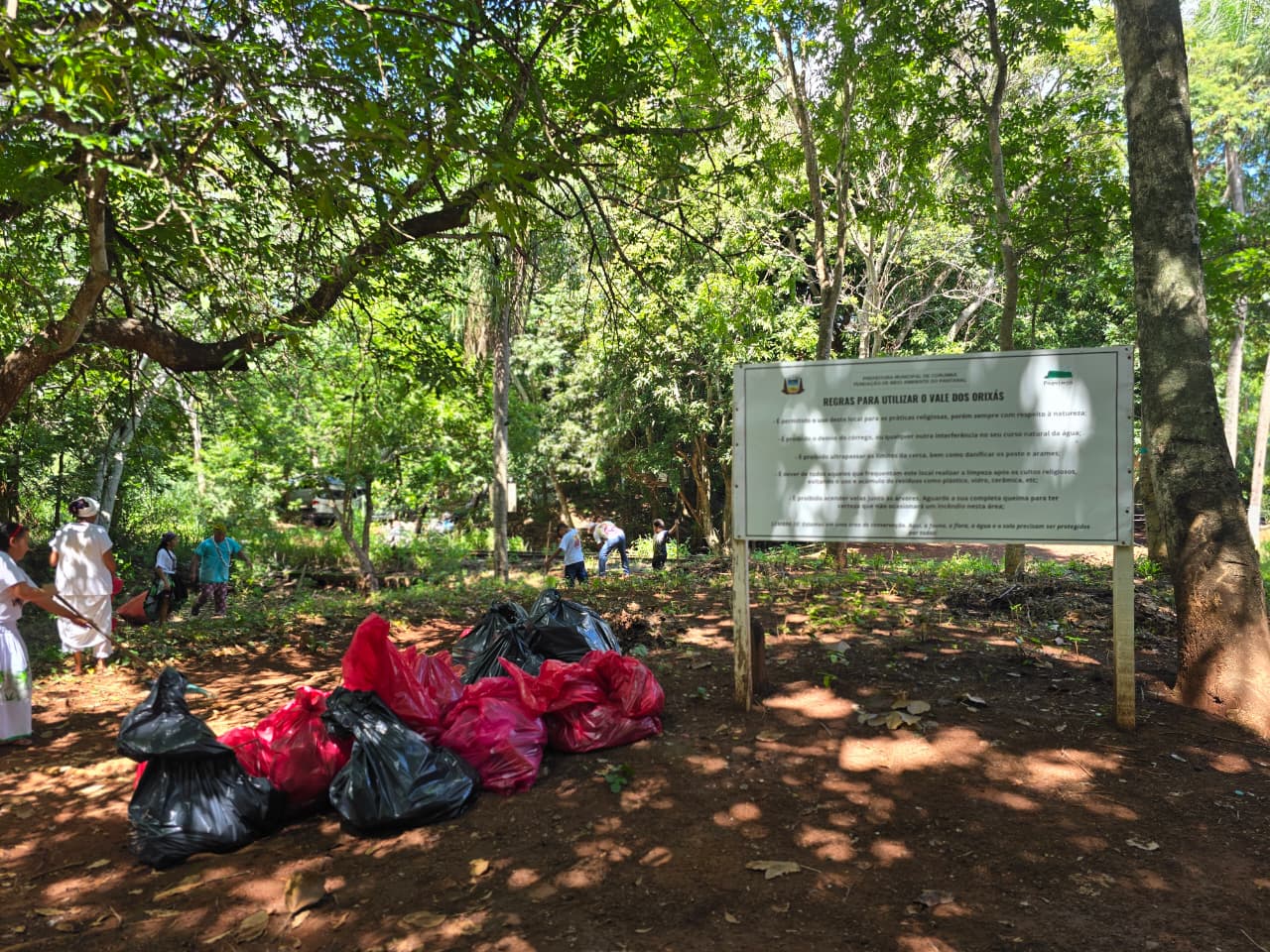 Ação com povos de terreiro promove limpeza e preservação do Vale dos Orixás em Corumbá 
