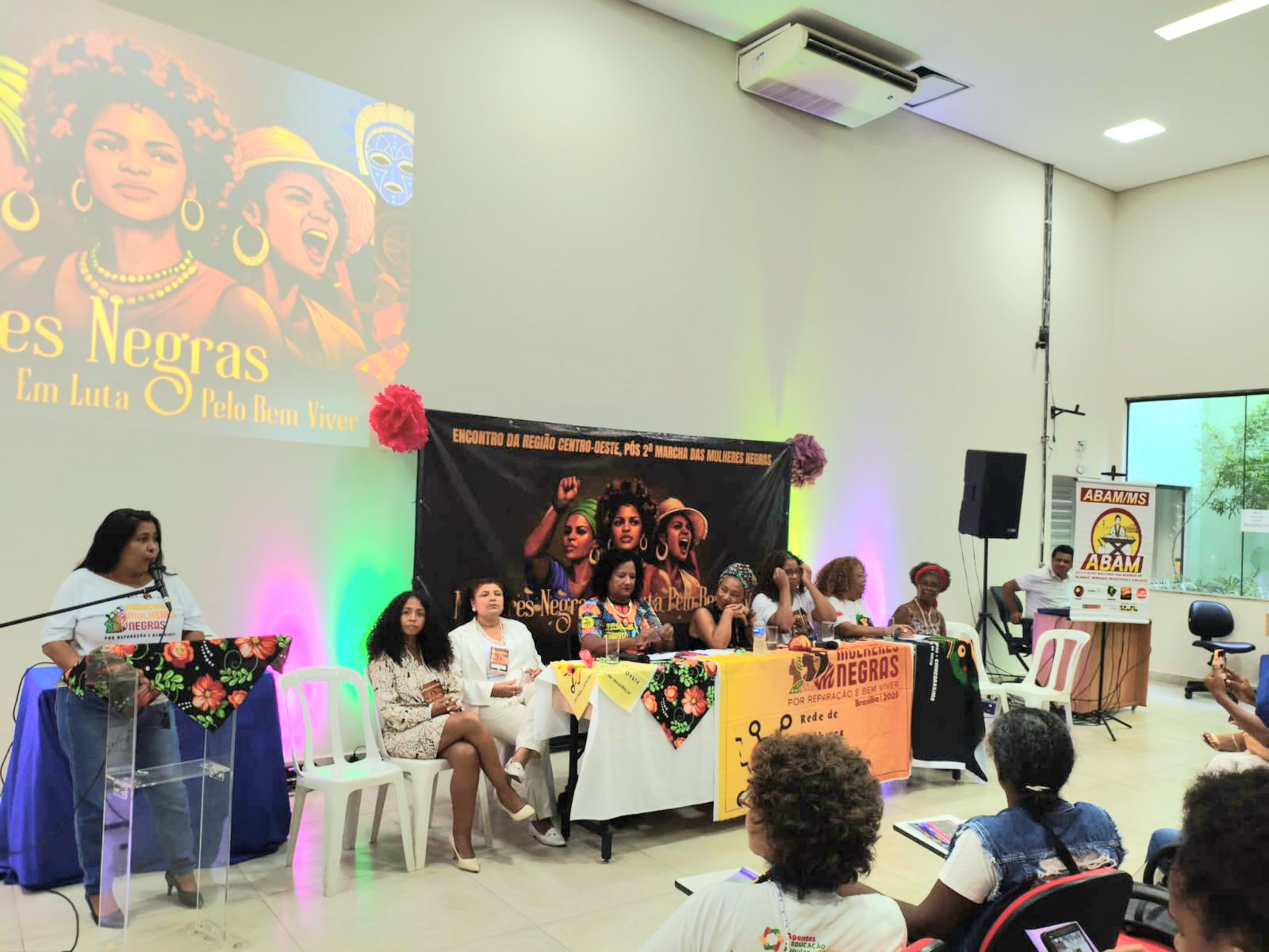 Corumbá participa de encontro regional de mulheres negras em Campo Grande