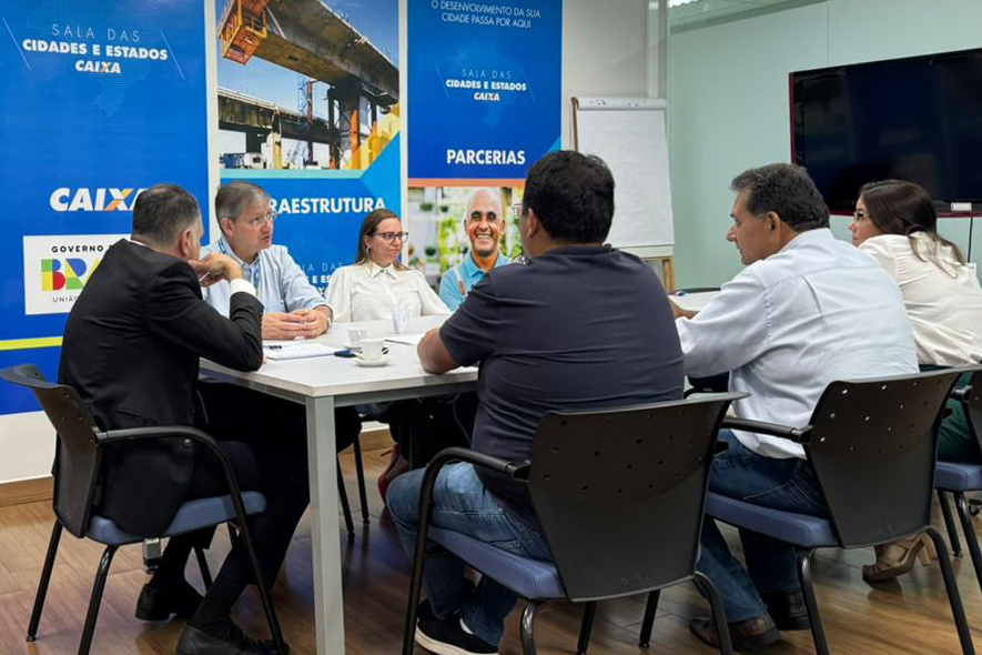 Prefeitura de Corumbá busca ampliar moradias e obras urbanas em reunião com a Caixa