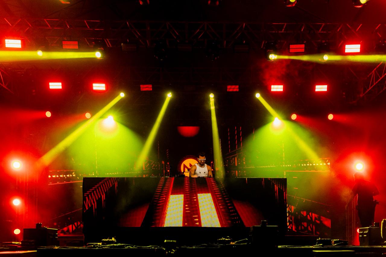 FAS 2026: Dennis DJ mobiliza mais de 12 mil pessoas com show histórico
