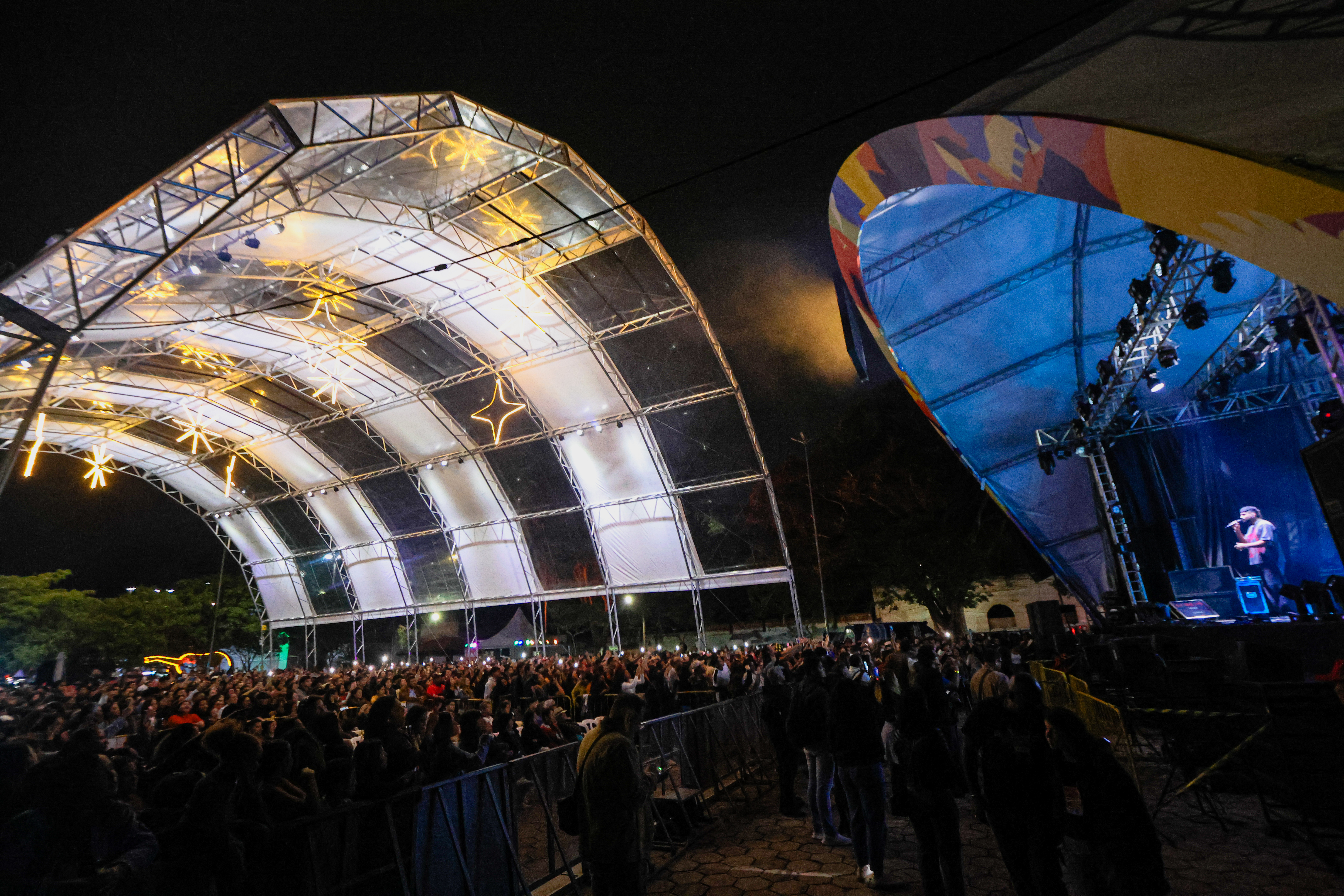  Com show histórico para 20 mil pessoas, Dilsinho encerrou Festival América do Sul