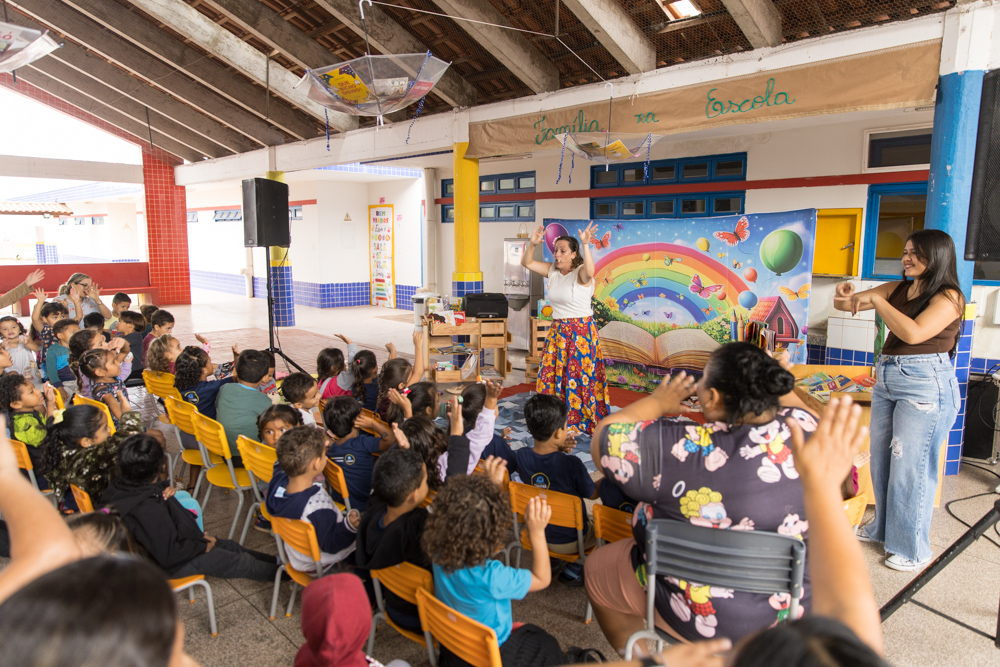 Festival leva contação de histórias ao CEMEI Miriam Mendes e encanta crianças da 1ª infância