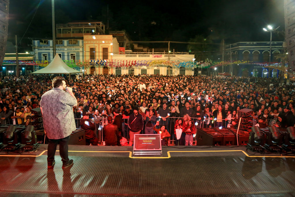     Brasil vence Haiti e Panda comanda festa na abertura do Arraial em Corumbá
