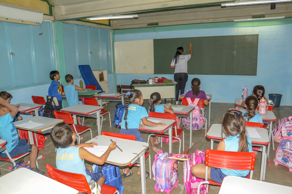 Rede Municipal de Ensino de Corumbá retoma aulas com 14 mil estudantes