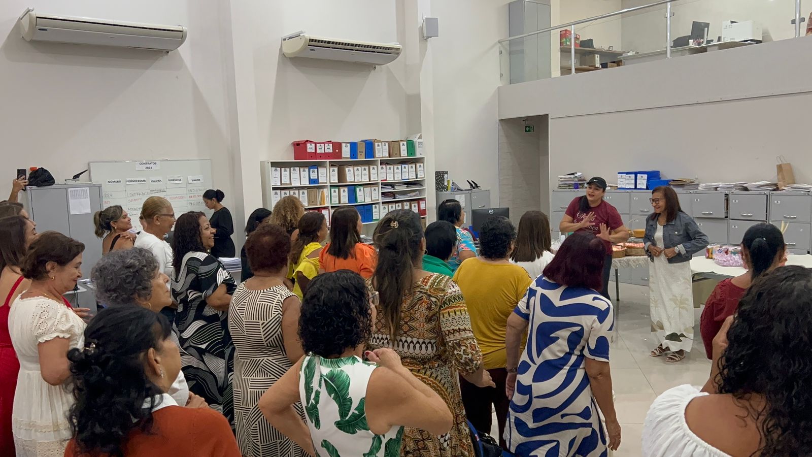 Café da manhã reúne aposentadas e pensionistas do Funprev em homenagem ao Dia das Mães