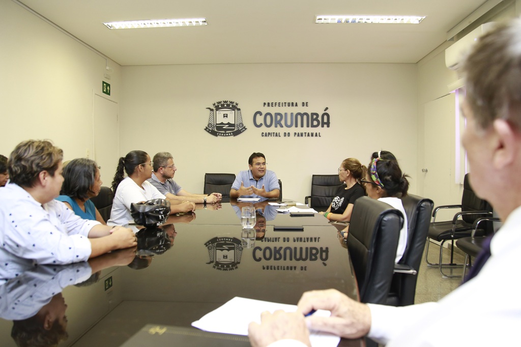 Prefeitura e vereador redefinem projeto de fogos de artifício com estampido em Corumbá