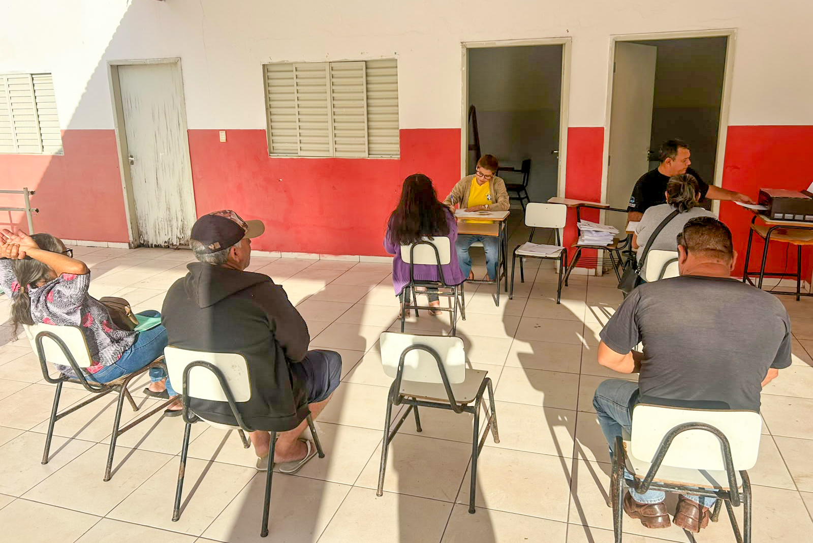 Regularização Fundiária avança com novos atendimentos nos loteamentos Cravo Vermelho I e II