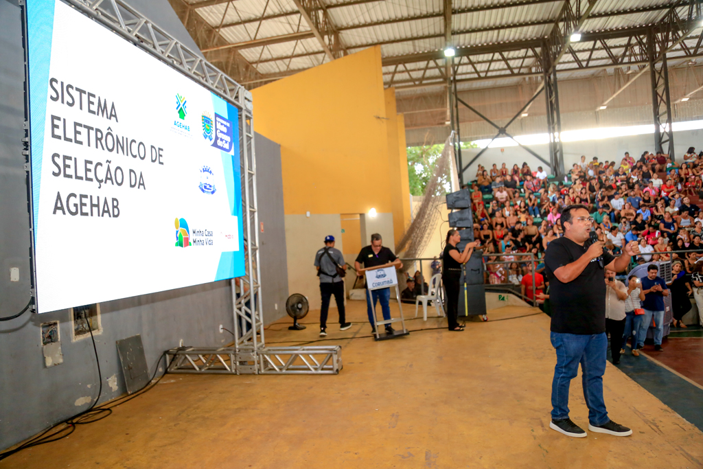 Prefeito destaca retomada habitacional em sorteio casas do Minha Casa, Minha Vida