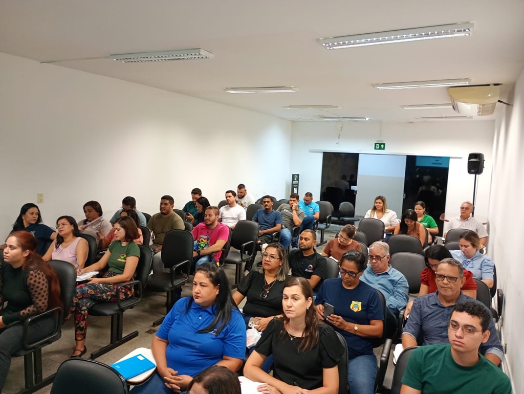 Corumbá capacita servidores para uso do Portal de Contratações Públicas