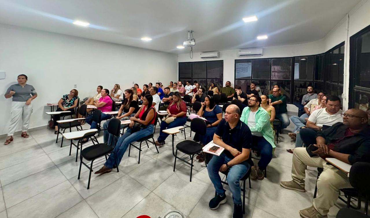  Saúde promove atualização sobre Síndrome Respiratória Aguda Grave para fortalecer atendimento na região