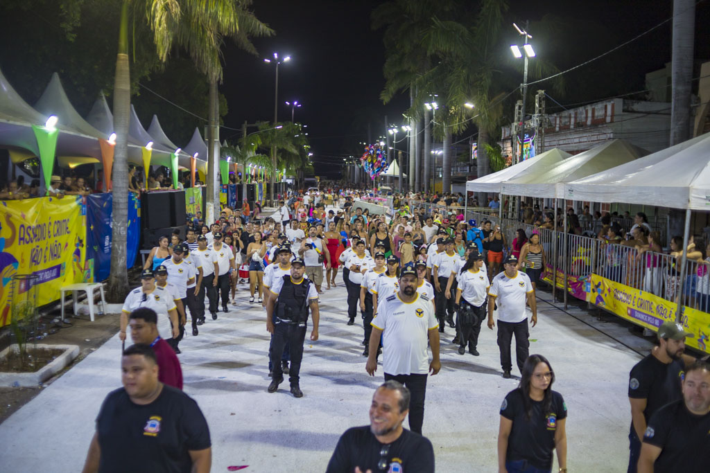 Prefeito sanciona regime especial para profissionais da enfermagem da Rede de Urgência e Emergência